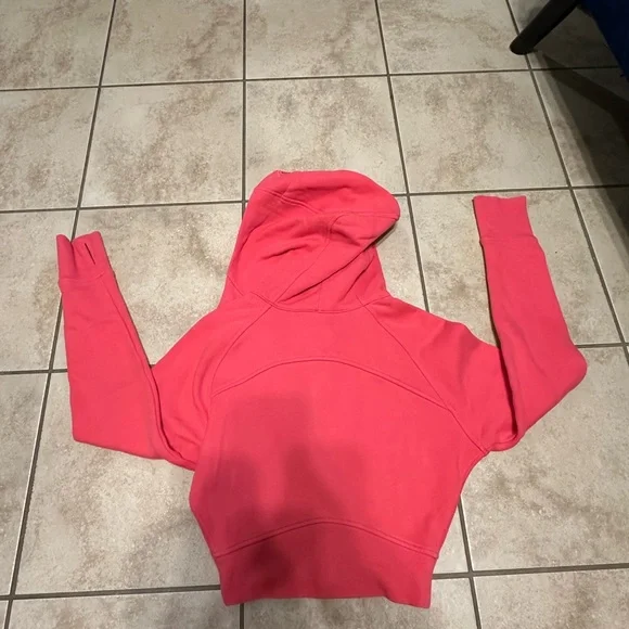 Lululemon Scuba Full-Zip Cropped Hoodie- Lip Gloss size 4 - Picture 2 of 9